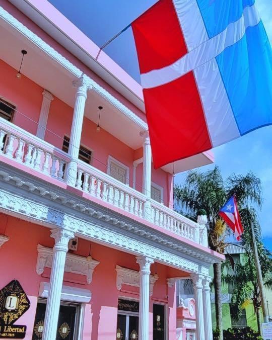 Hotel Libertad Lares Buitenkant foto