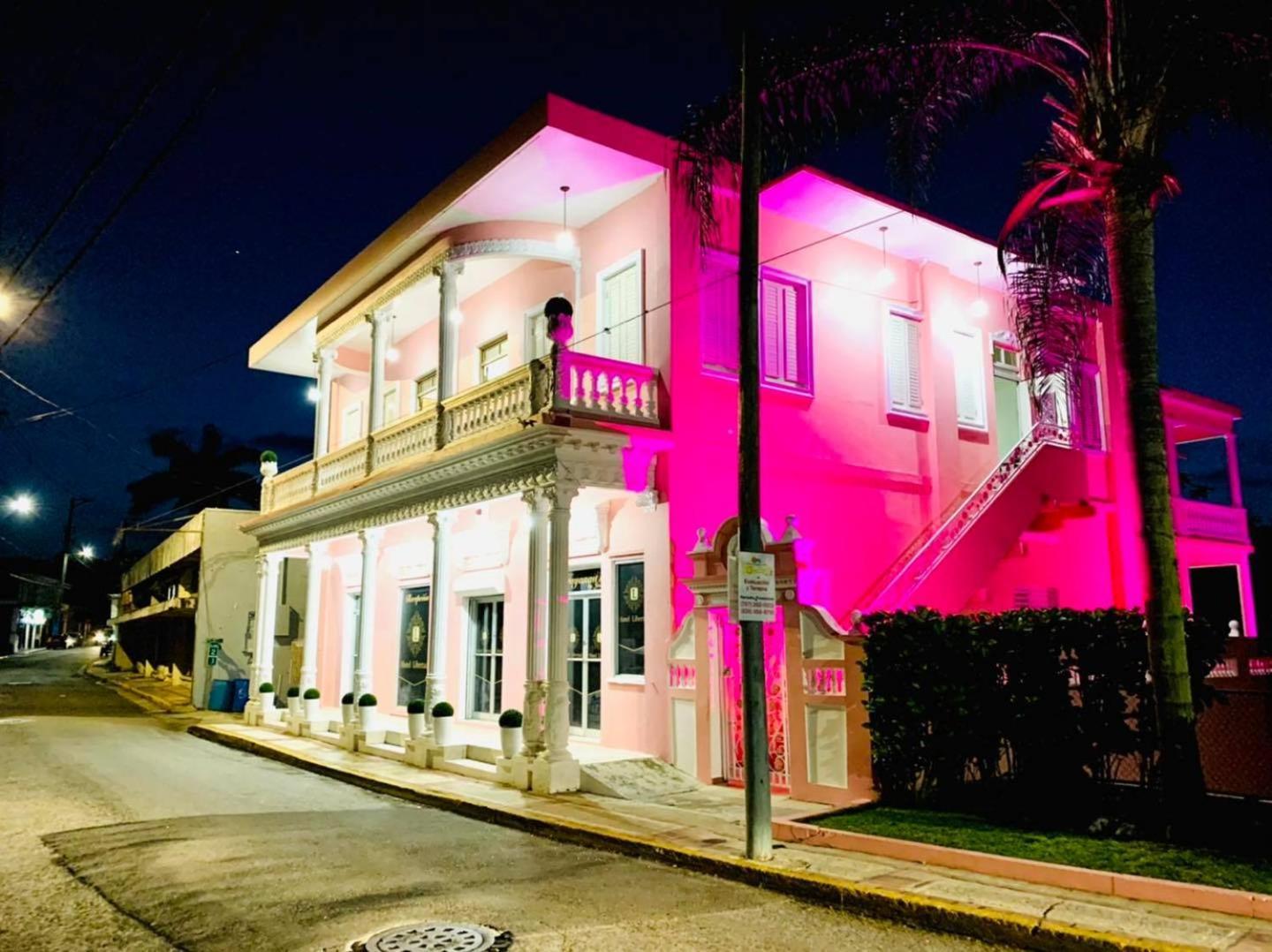 Hotel Libertad Lares Buitenkant foto